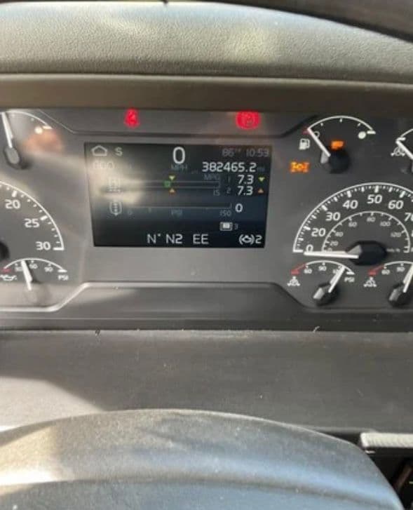 Volvo VNL64T760 thumbnail 2