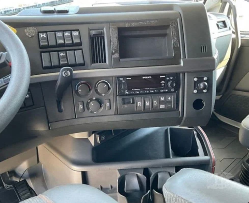 Volvo VNL64T760 thumbnail 8