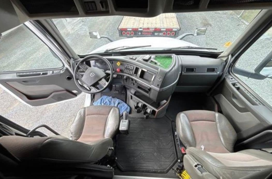 Volvo VNL64T760 thumbnail 11