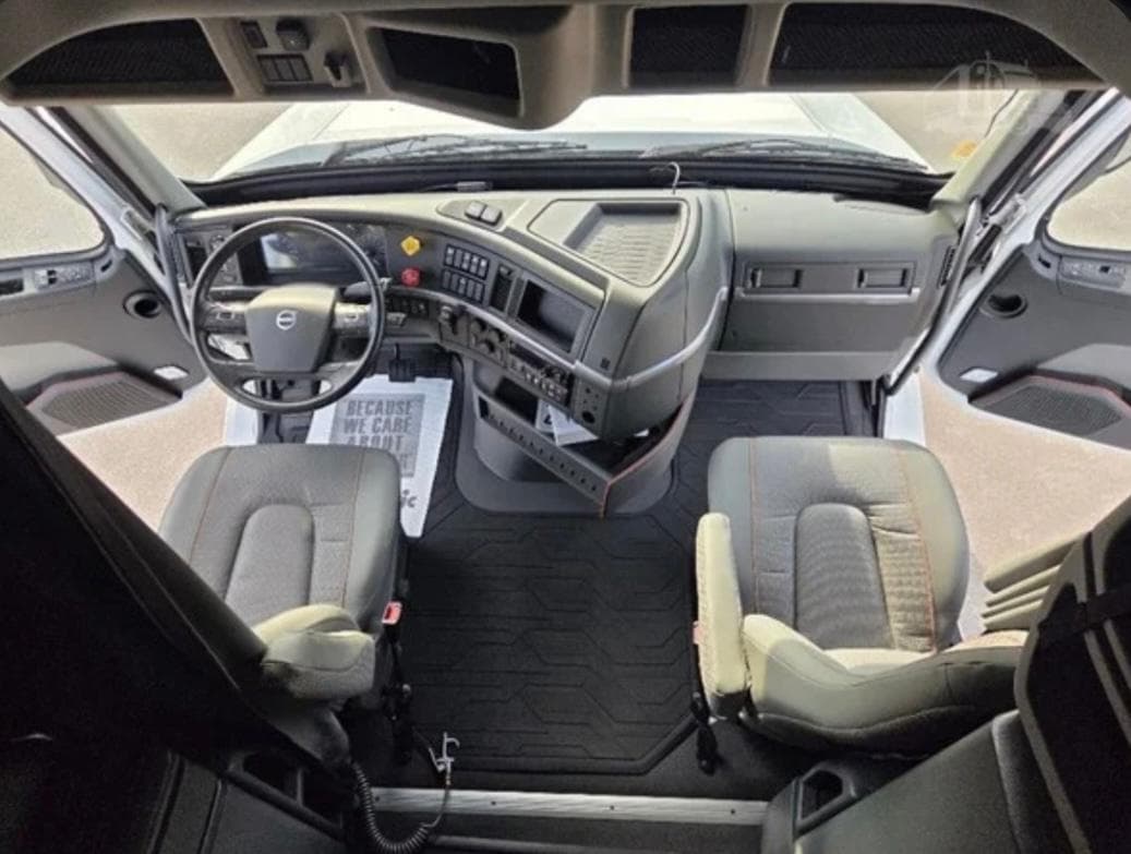 Volvo VNL64T760 thumbnail 12