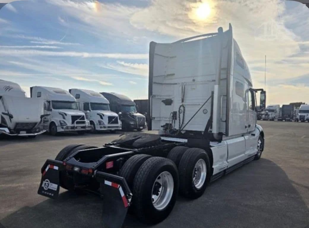 Volvo VNL64T760 thumbnail 13