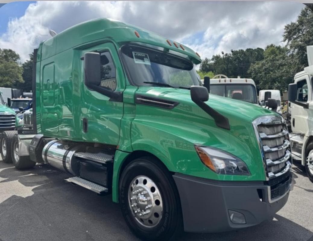Freightliner Cascadia 126