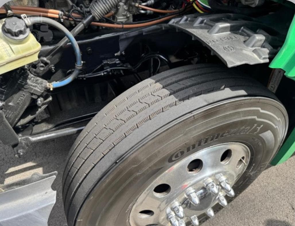 Freightliner Cascadia 126 thumbnail 21