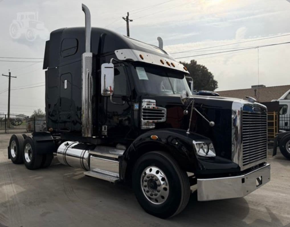 Freightliner 122SD thumbnail 2