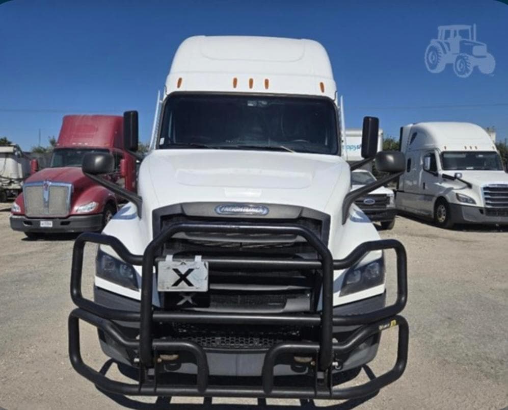 Freightliner Cascadia 126 thumbnail 20