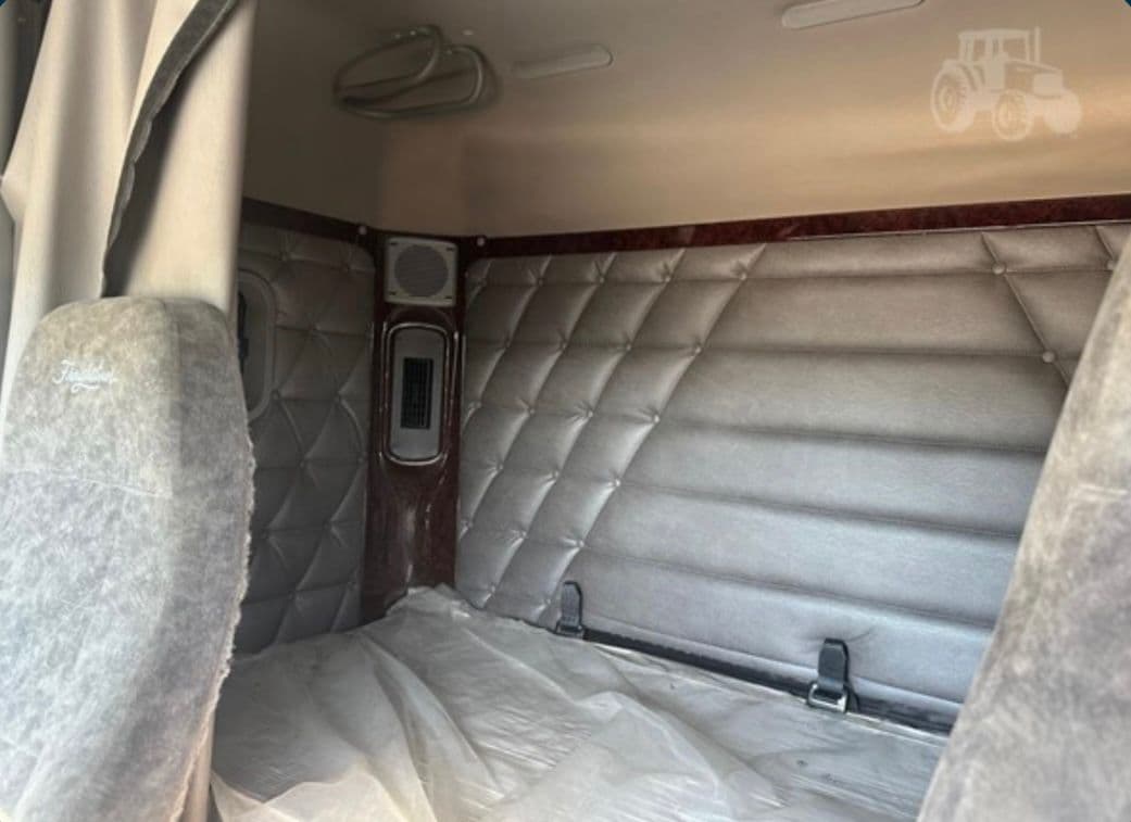 Freightliner 122SD thumbnail 11