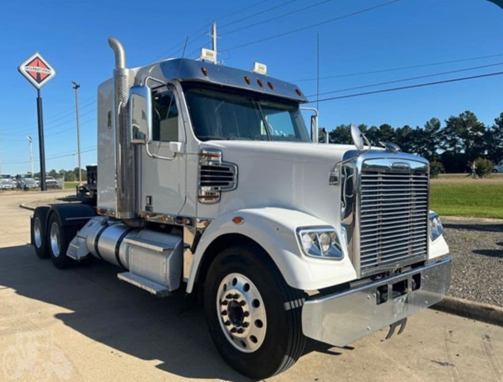 Freightliner 122SD thumbnail 2