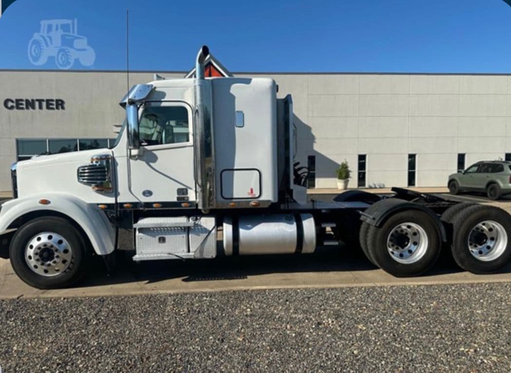 Freightliner 122SD thumbnail 5