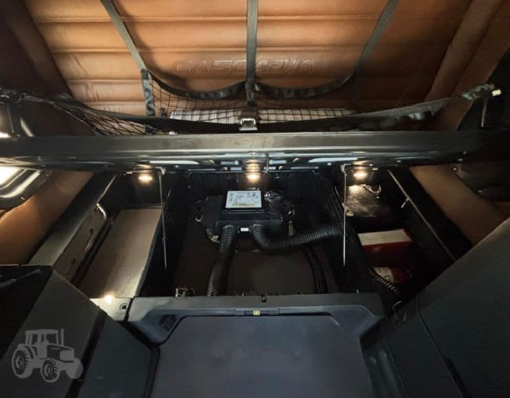 Freightliner Cascadia 126 thumbnail 5