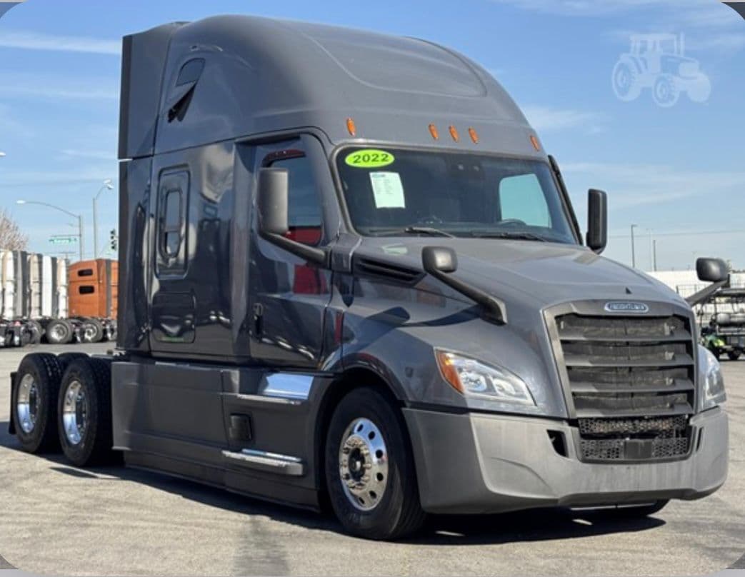 Freightliner Cascadia 126 thumbnail 7