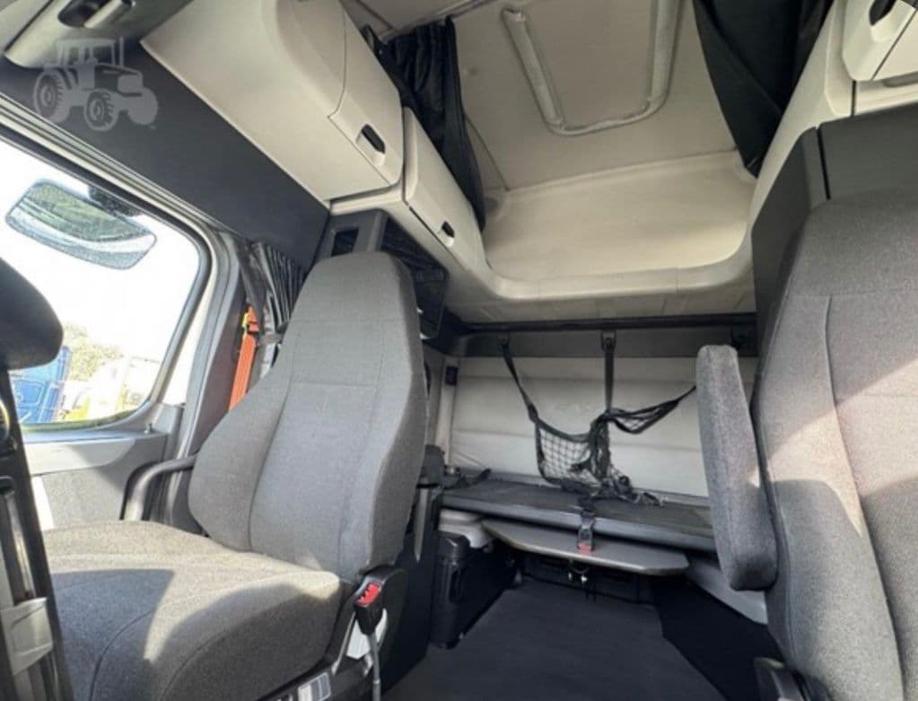 Freightliner Cascadia 126 thumbnail 16