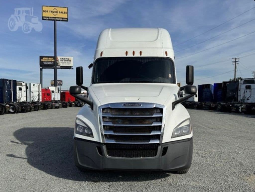 Freightliner Cascadia 126 thumbnail 6