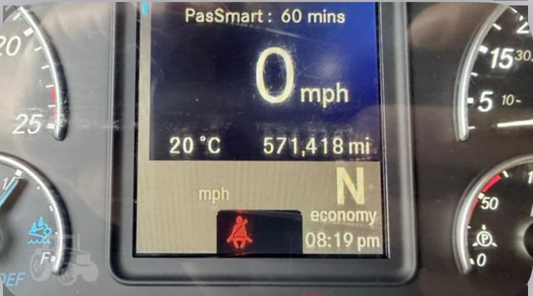 Freightliner Cascadia 126 thumbnail 10